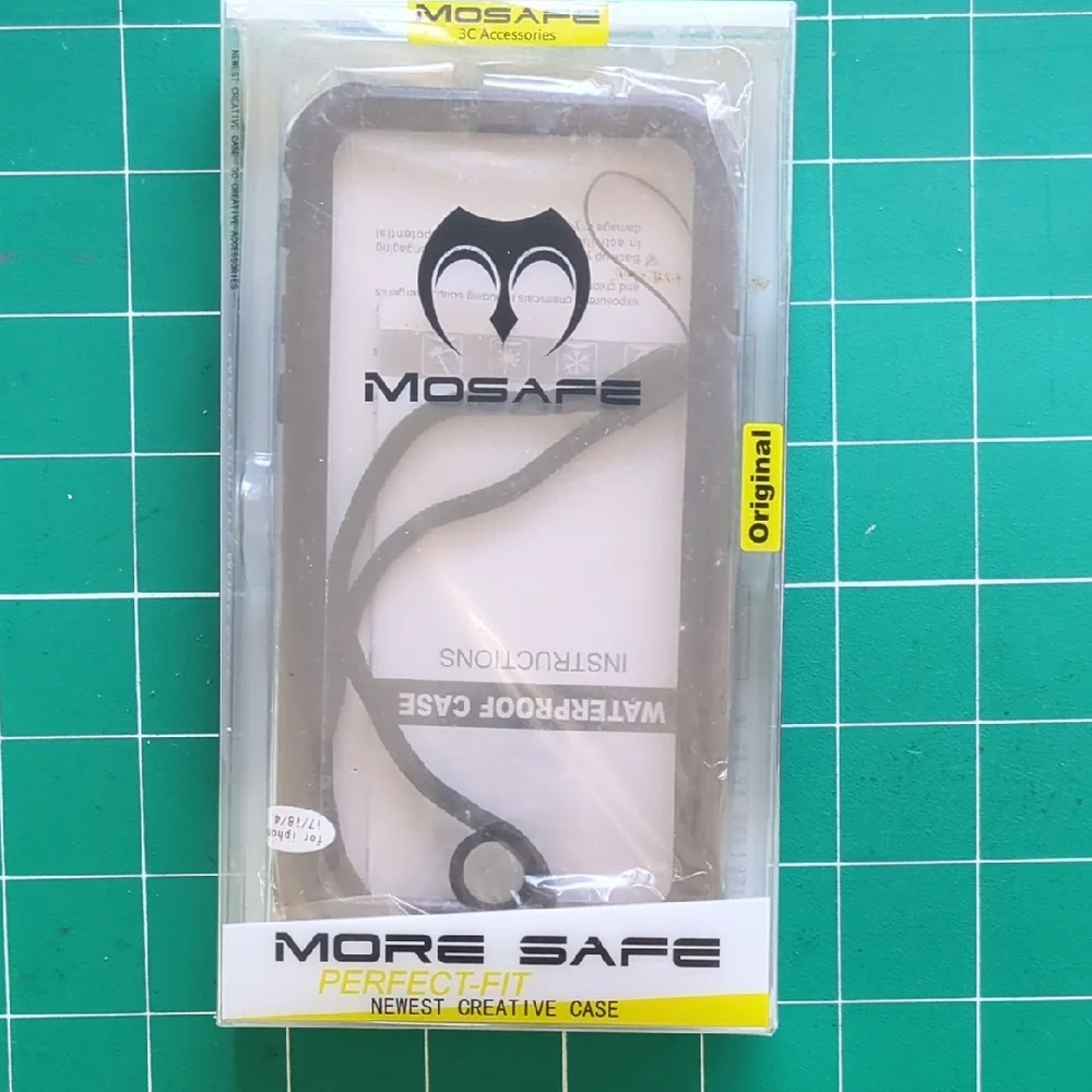 MOSAFE waterproof phone case i7 i8 4.7 with Lanyard Black